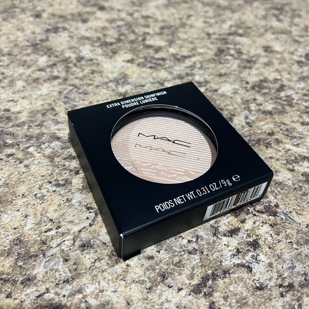 MAC Extra Dimension Skinfinish Double Gleam